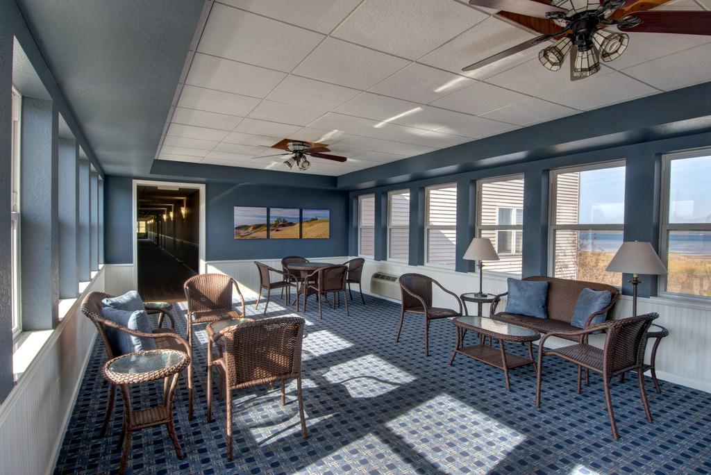 Cherry Tree Inn & Suites Traverse City Dış mekan fotoğraf